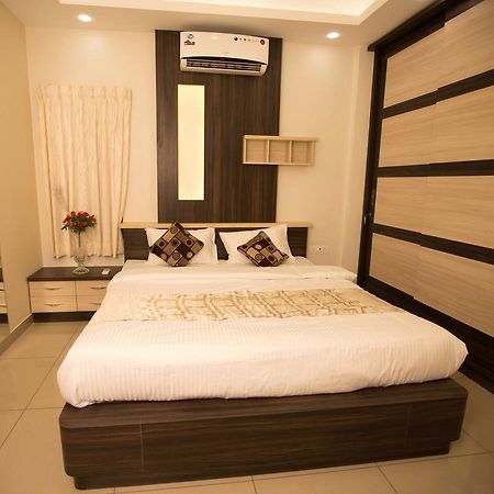 Benaka Suites Bangalore Exterior photo